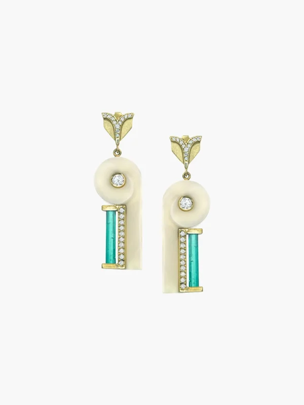 Art D'Eco Motif Earrings