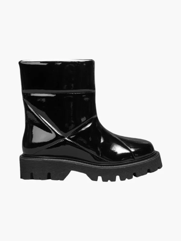 Damu Boot