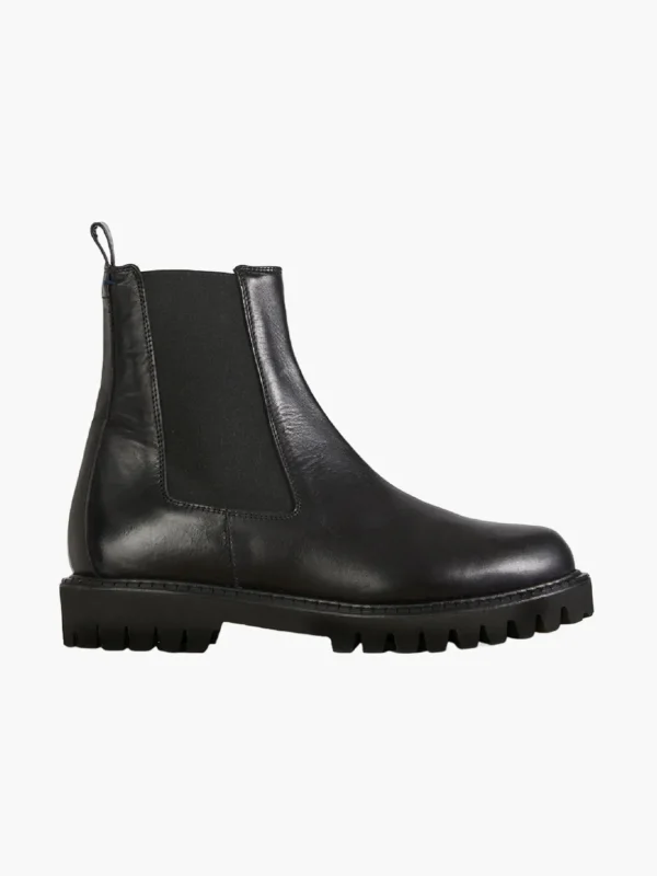 The Leather Lug Sole
